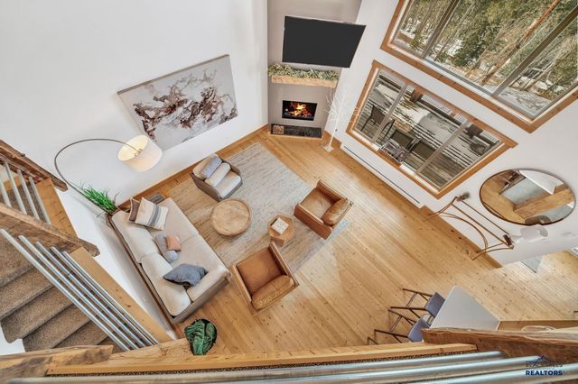 21174 STEWART SLOPE CIR, Lead, SD 57754