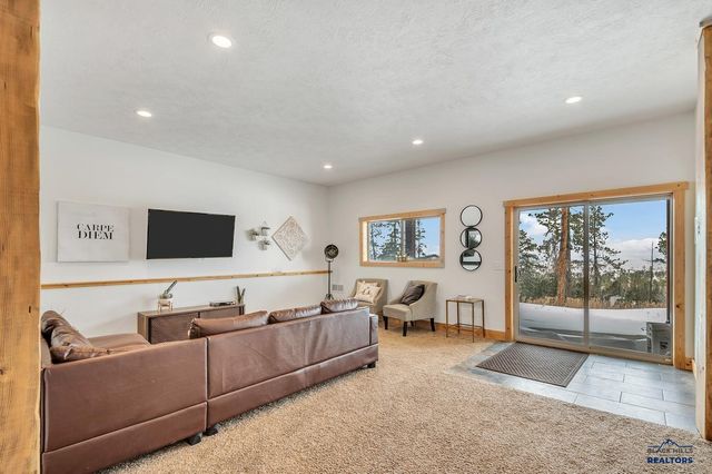 21174 STEWART SLOPE CIR, Lead, SD 57754