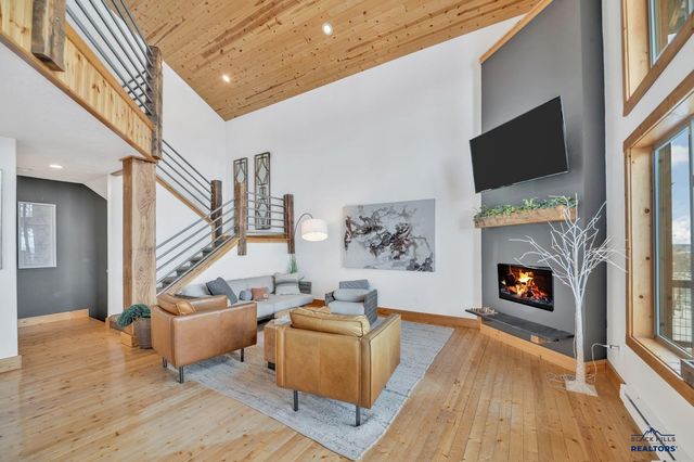 21174 STEWART SLOPE CIR, Lead, SD 57754