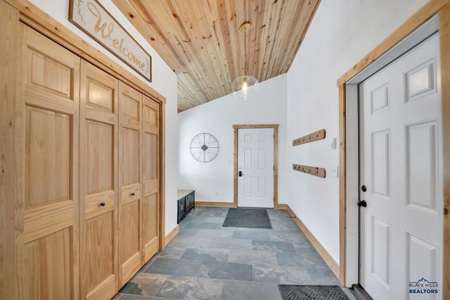 21174 STEWART SLOPE CIR, Lead, SD 57754