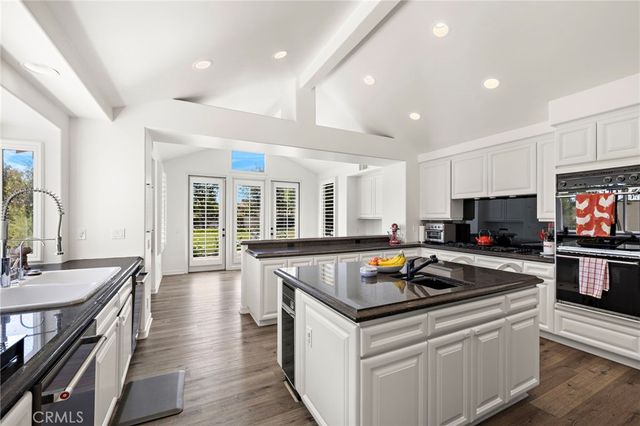1582 White Alder, Orange, CA 92869