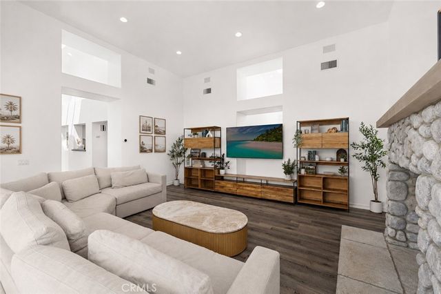 1582 White Alder, Orange, CA 92869