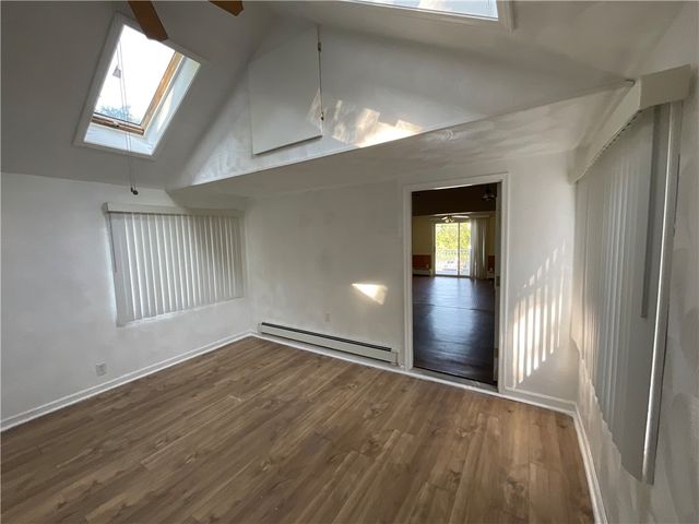 6 Pilgrim Avenue, Coventry, RI 02816