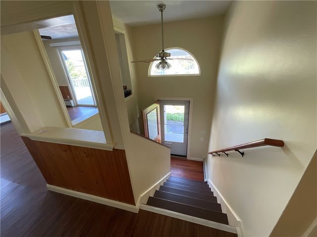 6 Pilgrim Avenue, Coventry, RI 02816