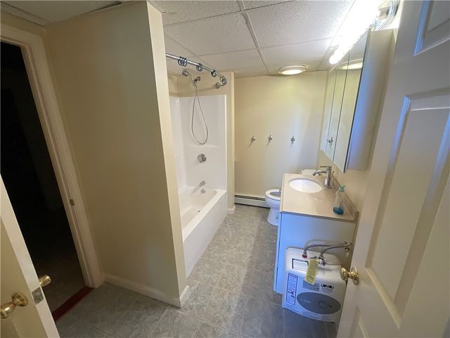 6 Pilgrim Avenue, Coventry, RI 02816