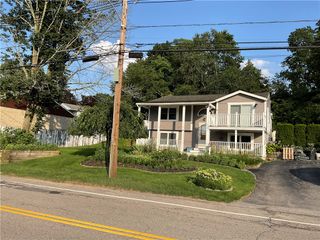 6 Pilgrim Avenue, Coventry, RI 02816