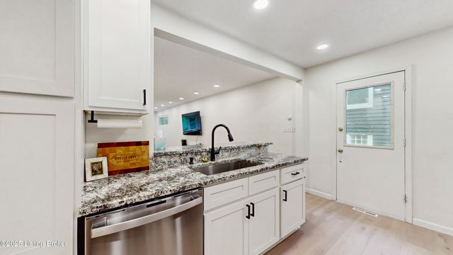 2345 Sycamore Ave, Louisville, KY 40206