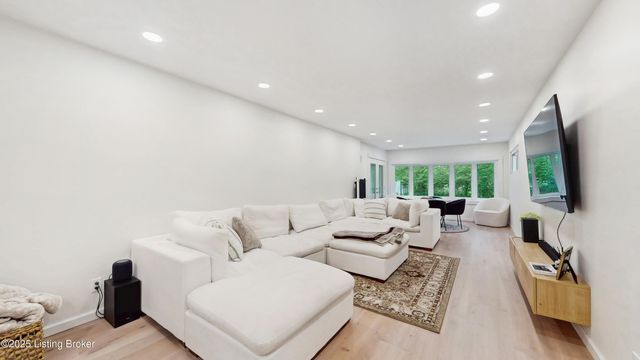 2345 Sycamore Ave, Louisville, KY 40206