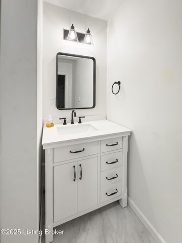 2345 Sycamore Ave, Louisville, KY 40206