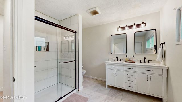 2345 Sycamore Ave, Louisville, KY 40206