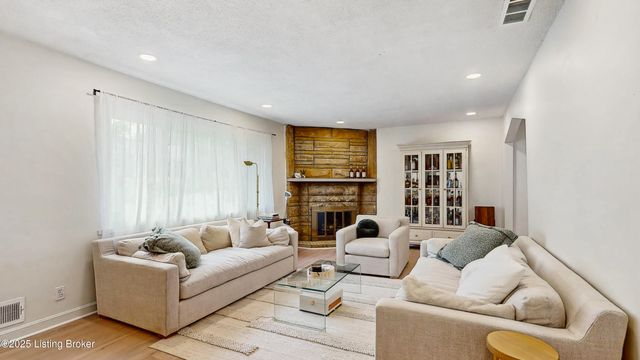 2345 Sycamore Ave, Louisville, KY 40206