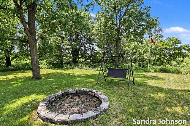 6180 Rook Road, Plainwell, MI 49080