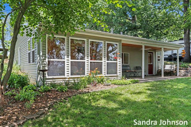 6180 Rook Road, Plainwell, MI 49080