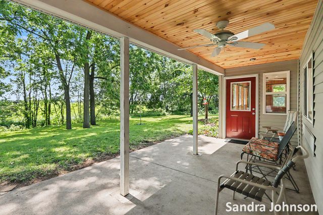 6180 Rook Road, Plainwell, MI 49080