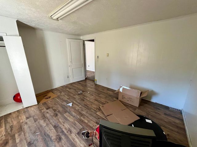 560 DOOMS CROSSING RD, Waynesboro, VA 22980