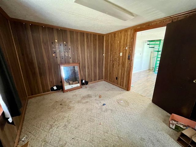 560 DOOMS CROSSING RD, Waynesboro, VA 22980