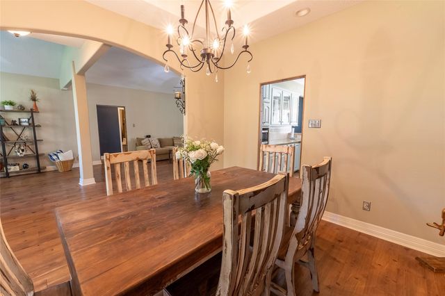 88 Vela Road, Huntsville, TX 77340