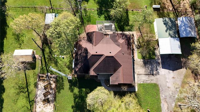 88 Vela Road, Huntsville, TX 77340