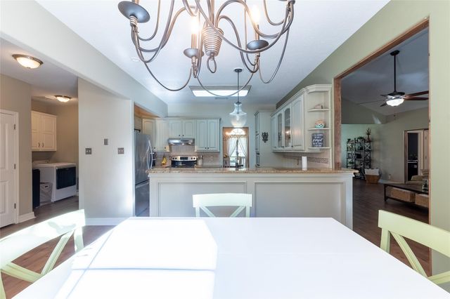 88 Vela Road, Huntsville, TX 77340