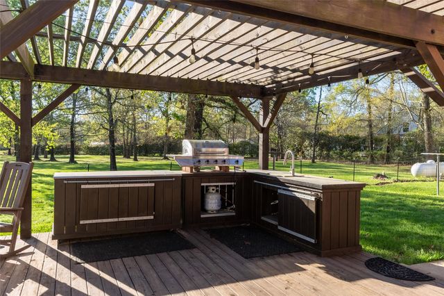 88 Vela Road, Huntsville, TX 77340