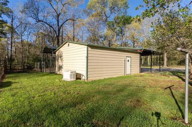88 Vela Road, Huntsville, TX 77340