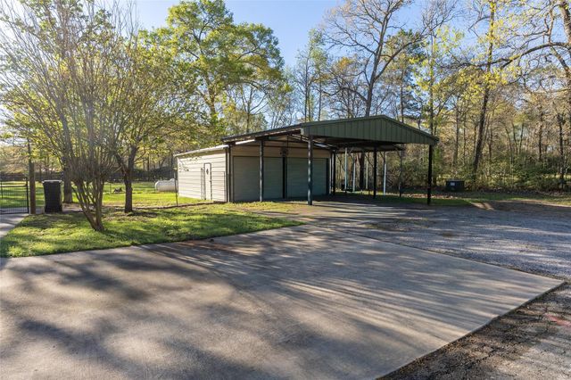 88 Vela Road, Huntsville, TX 77340