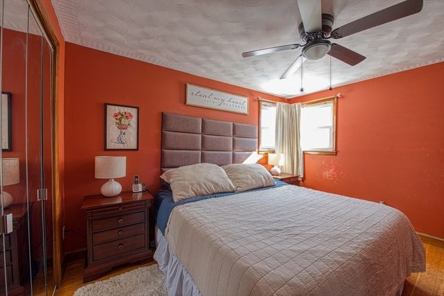 12 Brewster Rd, Randolph, MA 02368