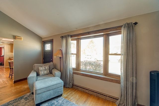 12 Brewster Rd, Randolph, MA 02368