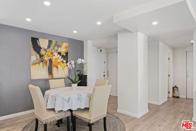 1155 N La Cienega Boulevard 1002, West Hollywood, CA 90069