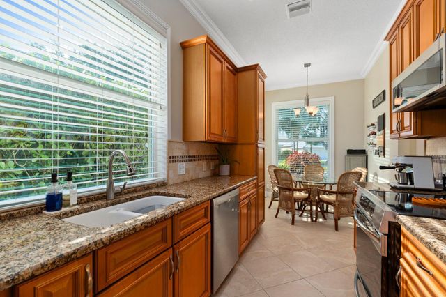 2683 SW Greenwich Way, Palm City, FL 34990