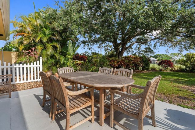 2683 SW Greenwich Way, Palm City, FL 34990