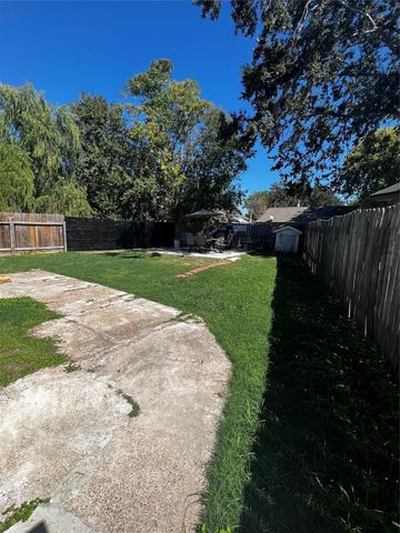 11606 Boxhill Drive, Houston, TX 77066