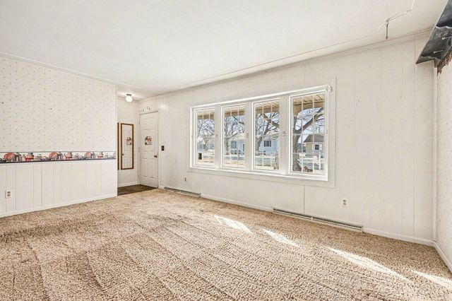 718 S Douglas Avenue, Three Rivers City, MI 49093