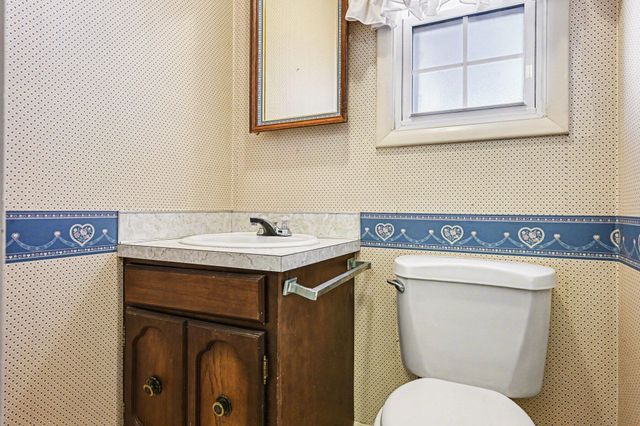 718 S Douglas Avenue, Three Rivers City, MI 49093