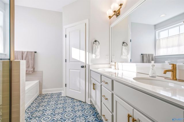 124 Saint Louis Street, Madison, AL 35758