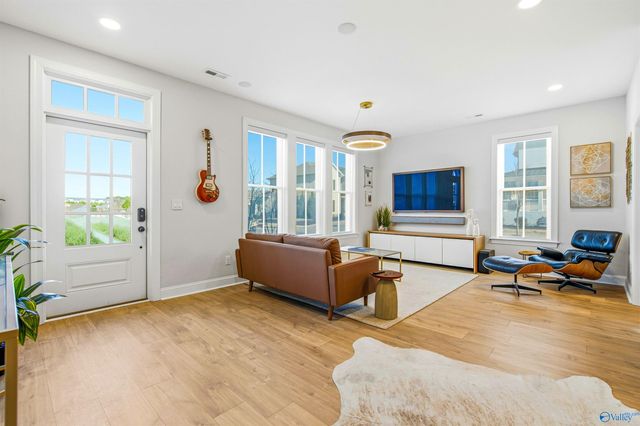 124 Saint Louis Street, Madison, AL 35758