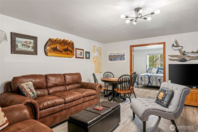 121 E Fir Tree Lane, Union, WA 98592