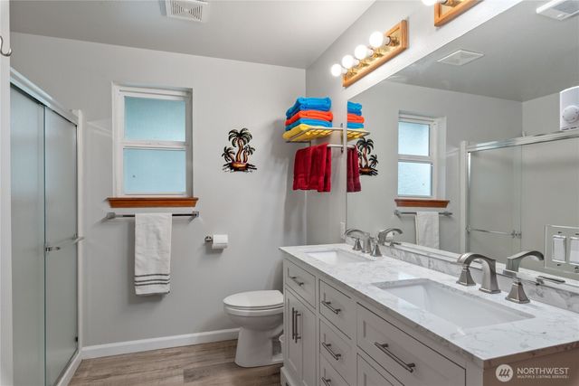 121 E Fir Tree Lane, Union, WA 98592