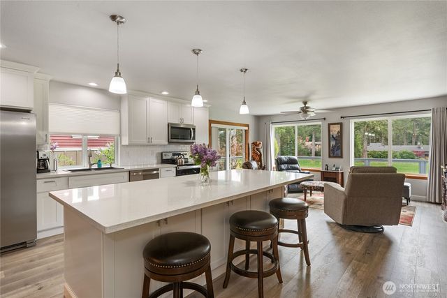 121 E Fir Tree Lane, Union, WA 98592