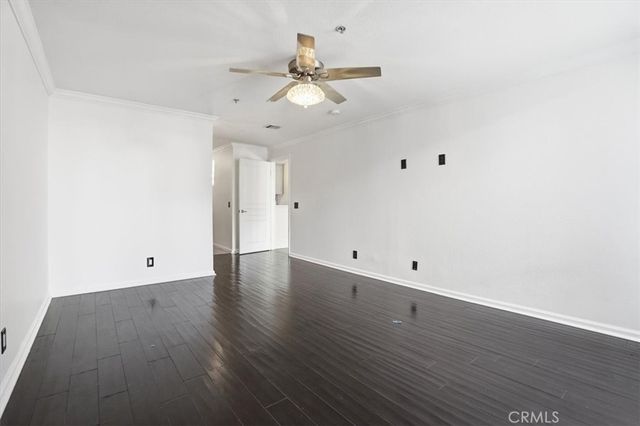 7320 Hawthorn Avenue 108, Los Angeles, CA 90046