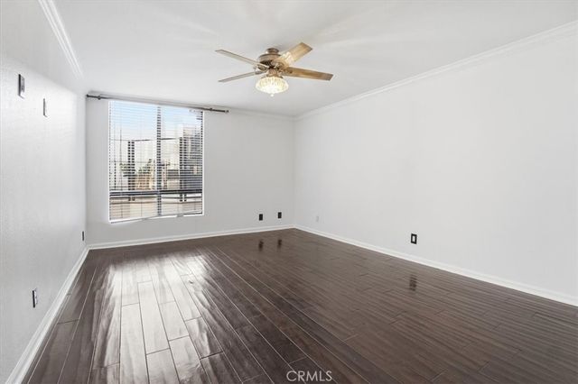 7320 Hawthorn Avenue 108, Los Angeles, CA 90046