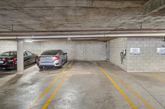 7320 Hawthorn Avenue 108, Los Angeles, CA 90046