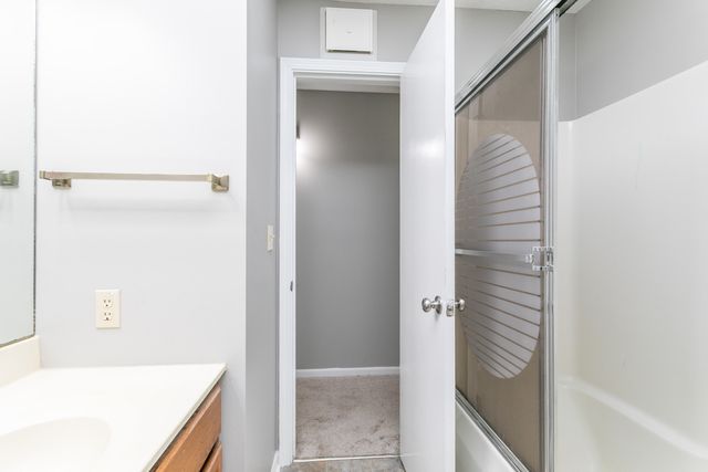 2403 PARK DEVILLE PL, Columbia, MO 65203