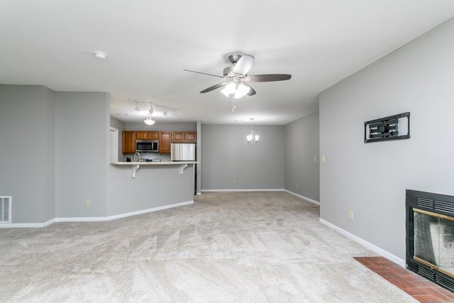 2403 PARK DEVILLE PL, Columbia, MO 65203