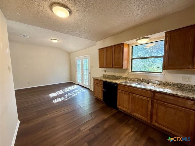 1728 Colleen, Canyon Lake, TX 78133