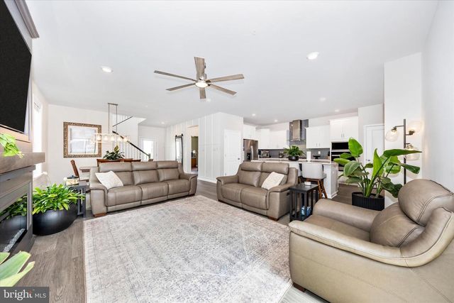 700 BOND ST, Frederick, MD 21701