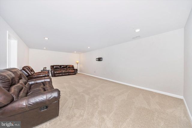 700 BOND ST, Frederick, MD 21701