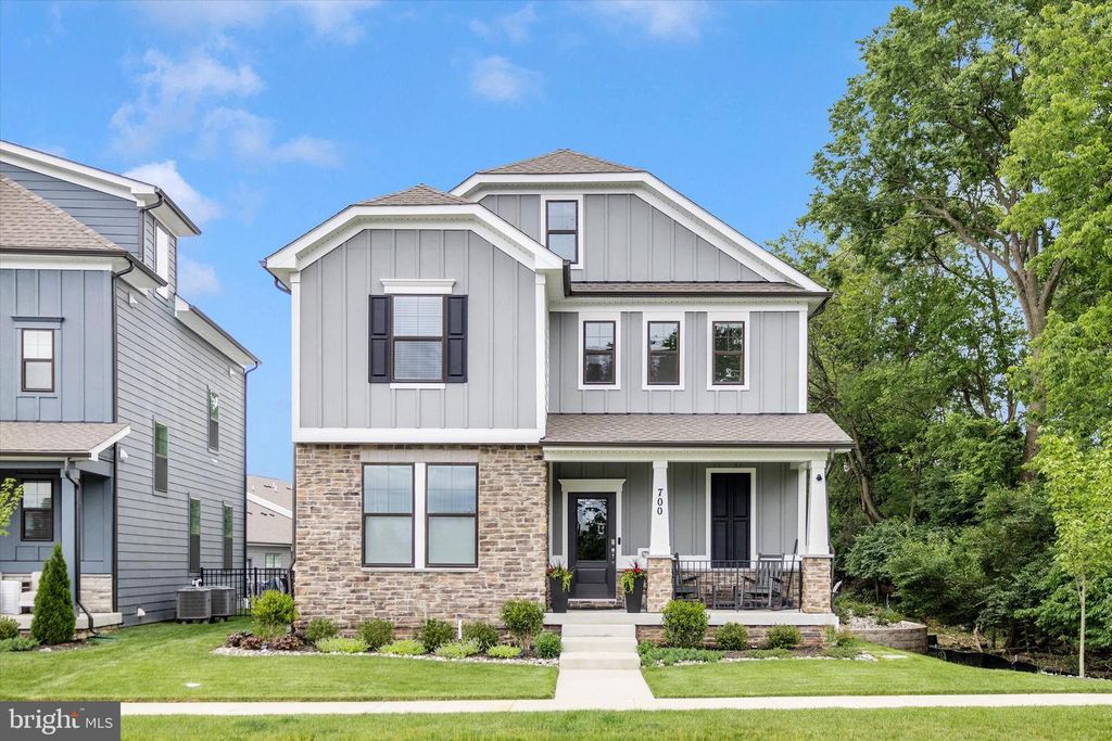 700 BOND ST, Frederick, MD 21701