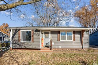 3524 W GARFIELD Street, Davenport, IA 52804