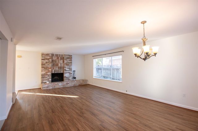 2627 The Highlands Drive, Sugar Land, TX 77478